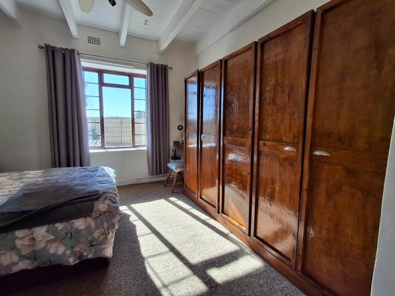 5 Bedroom Property for Sale in Stompneus Bay Western Cape